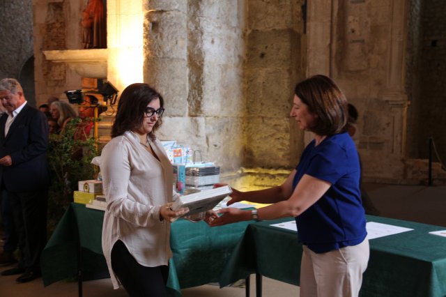 projeto escola com livros 109